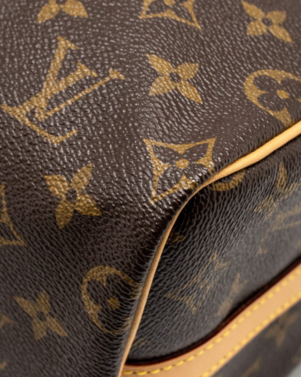 AAA Replica Louis Vuitton LV SPEEDY BANDOULIERE 25 MONOGRAM CANVAS GHW
