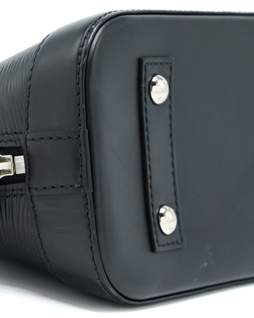 AAA Replica Louis Vuitton LV ALMA BB EPI BLACK SHW