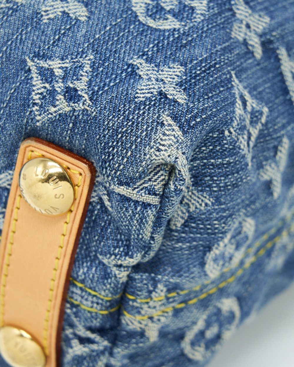 AAA Replica Louis Vuitton LV VINTAGE DENIM CROSSBODY BAG WITH AN EXTRA STRAP GHW