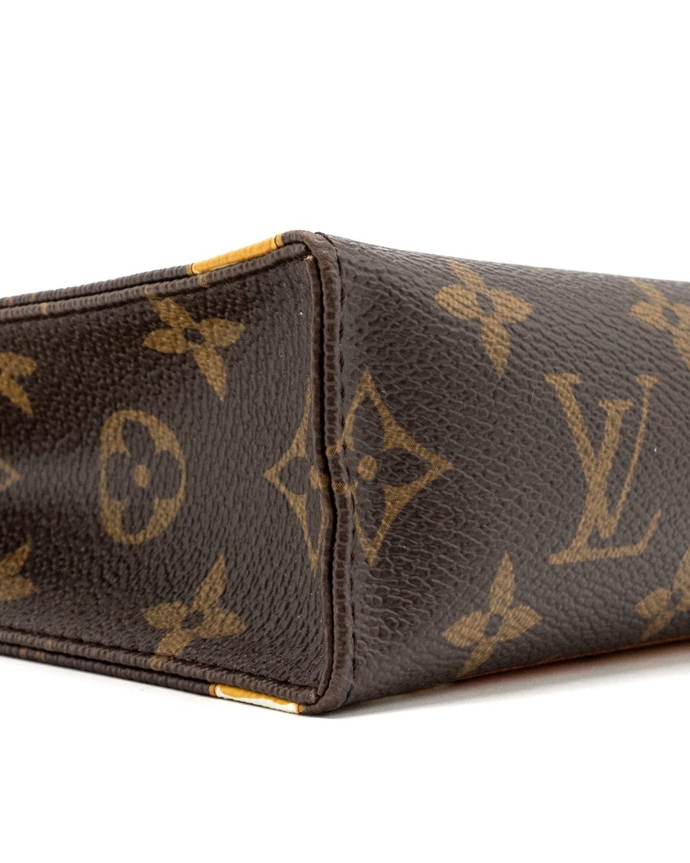 AAA Replica Louis Vuitton LV TOILETRY POCHETTE 26 LIMITED EDITION MONOGRAM CANVAS GHW