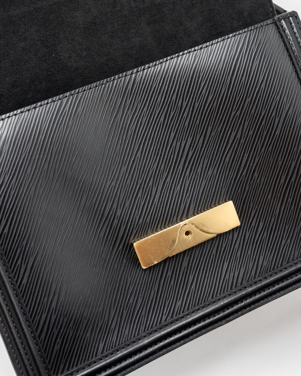AAA Replica Louis Vuitton LV DAUPHINE MM EPI BLACK GHW