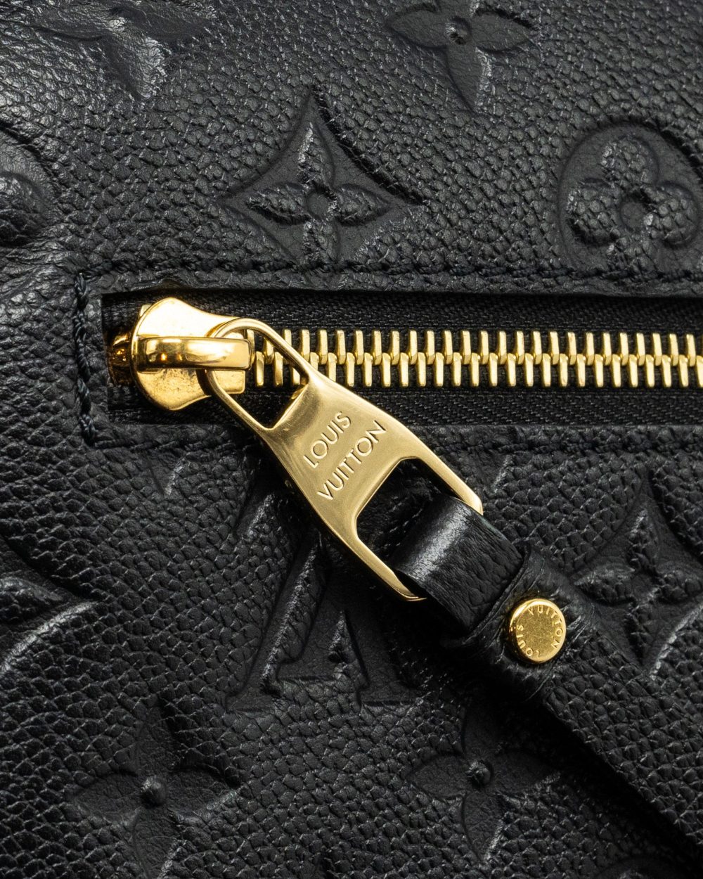 AAA Replica Louis Vuitton LV POCHETTE METIS MONOGRAM EMPREINTE BLACK GHW