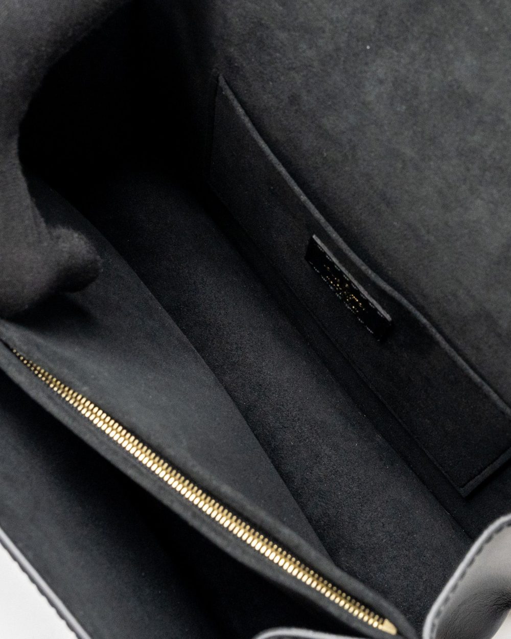AAA Replica Louis Vuitton LV DAUPHINE MM EPI BLACK GHW