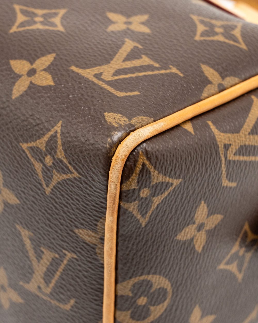 AAA Replica Louis Vuitton LV SPEEDY 20 BANDOULIERE MONOGRAM CANVAS BLACK STRAP GHW