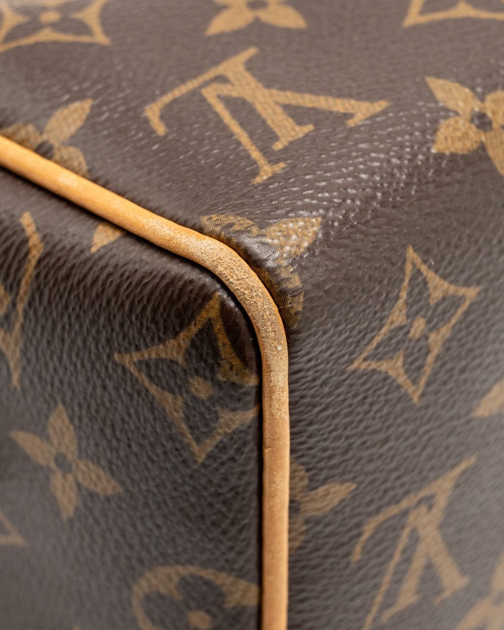 AAA Replica Louis Vuitton LV SPEEDY 20 BANDOULIERE MONOGRAM CANVAS BLACK STRAP GHW