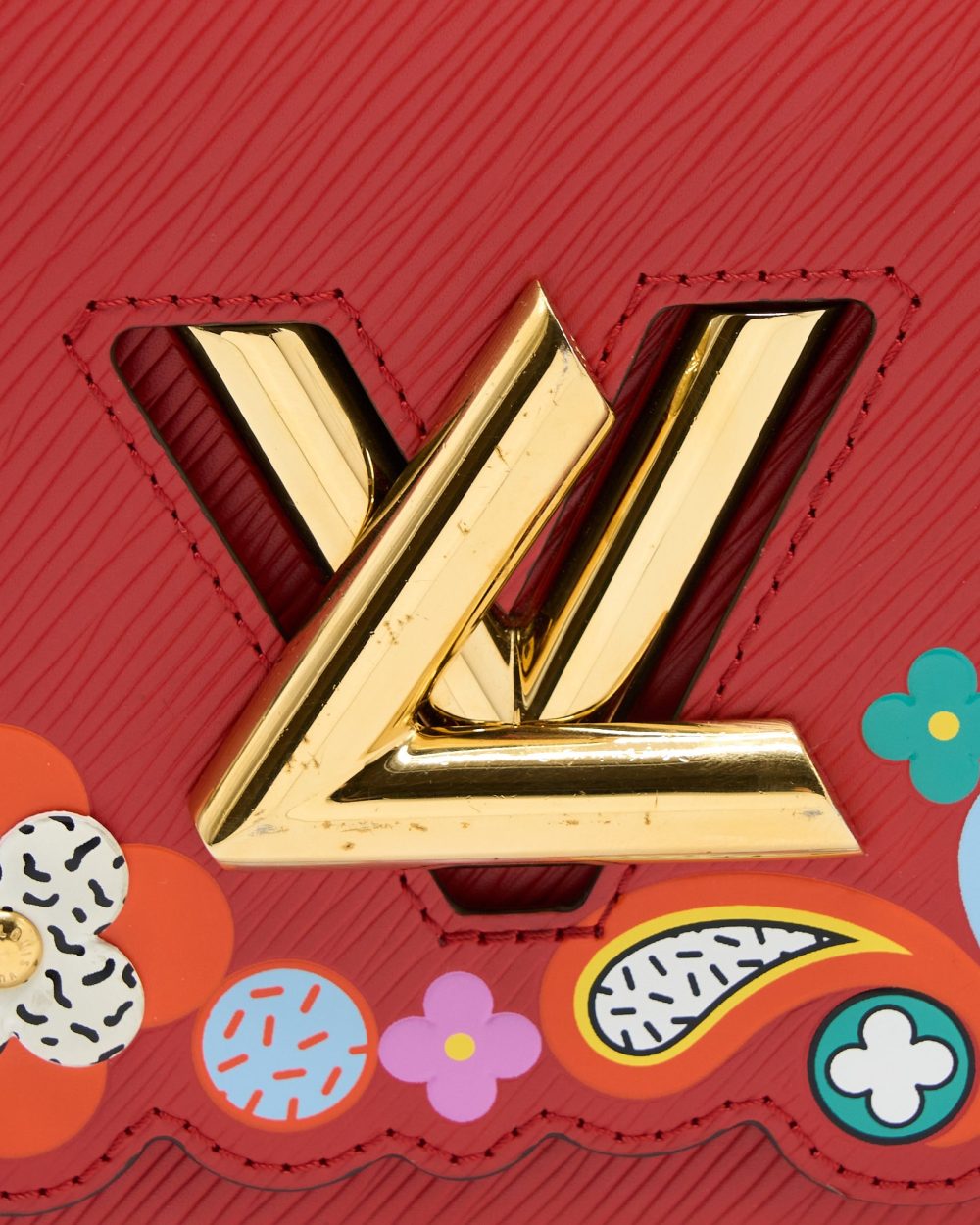 AAA Replica Louis Vuitton LV TWIST MM EPI RED GHW