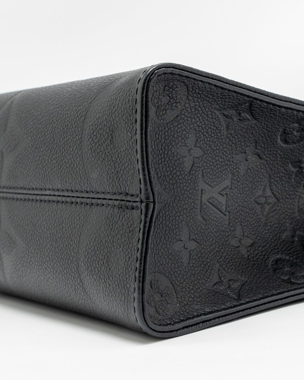 AAA Replica Louis Vuitton LV ONTHEGO PM MONOGRAM EMPREINTE LEATHER BLACK GHW