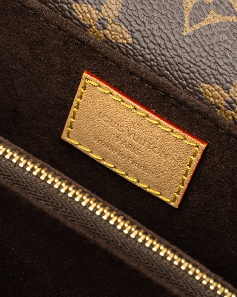 AAA Replica Louis Vuitton LV POCHETTE MÉTIS EAST WEST MONOGRAM CANVAS GHW (NEW VERSION)