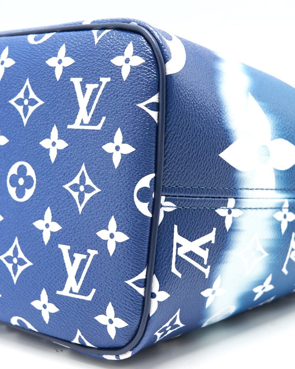 AAA Replica Louis Vuitton LV ESCALE TOTE MONOGRAM IN BLUE