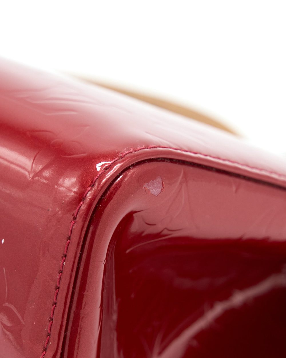 AAA Replica Louis Vuitton LV ROXBURY DRIVE MONOGRAM VERNIS RED GHW
