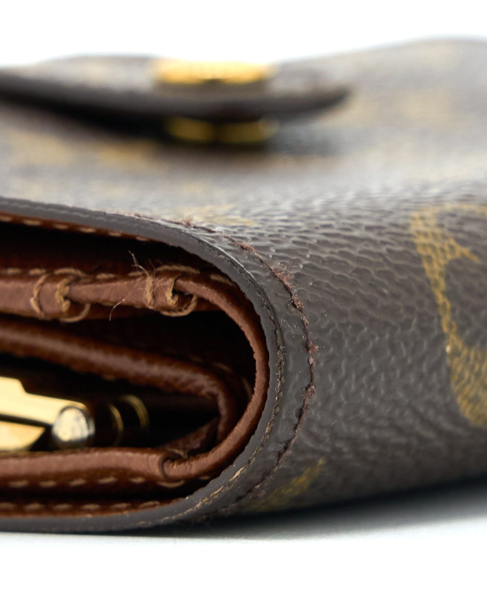 AAA Replica Louis Vuitton LV MONOGRAM PORUTOMONE BIEVUJENOWA BI-FOLD WALLET GHW