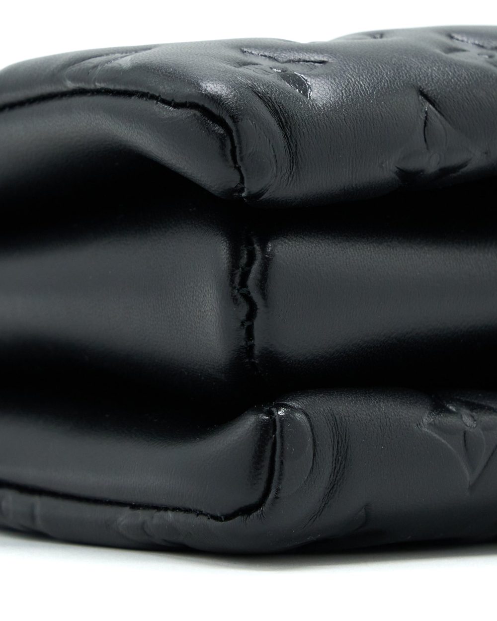 AAA Replica Louis Vuitton LV COUSSIN PM LAMBSKIN BLACK GHW (NEW VERISON)