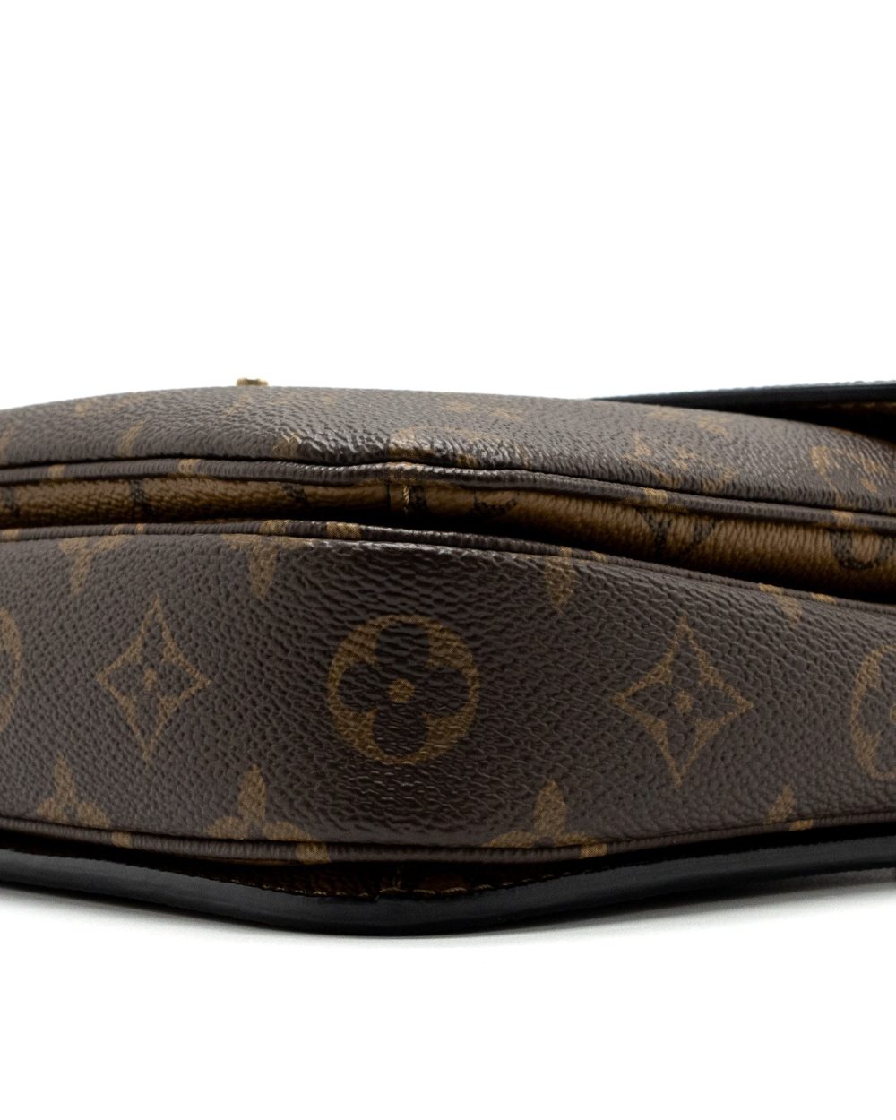 AAA Replica Louis Vuitton LV POCHETTE MÉTIS REVERSE MONOGRAM CANVAS GHW
