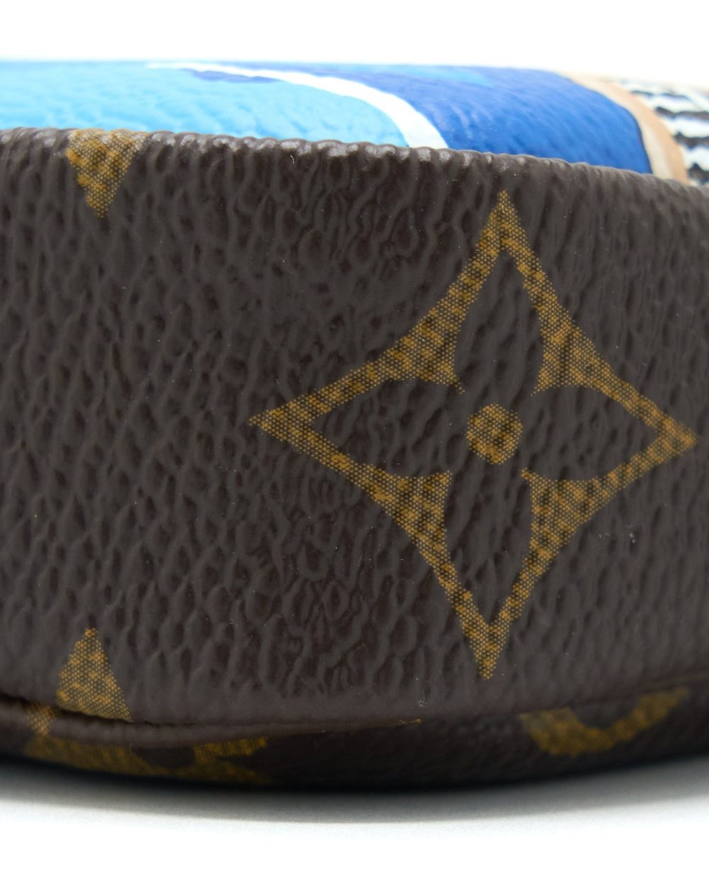 AAA Replica Louis Vuitton LV MINI POCHETTE ACCESSORIES LIMITED EDITION MONOGRAM CANVAS GHW