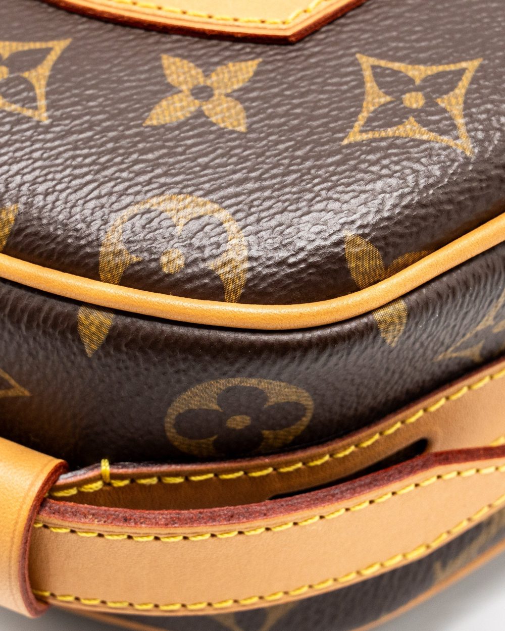 AAA Replica Louis Vuitton LV BOITE CHAPEAU SOUPLE MM MONOGRAM CANVAS GHW