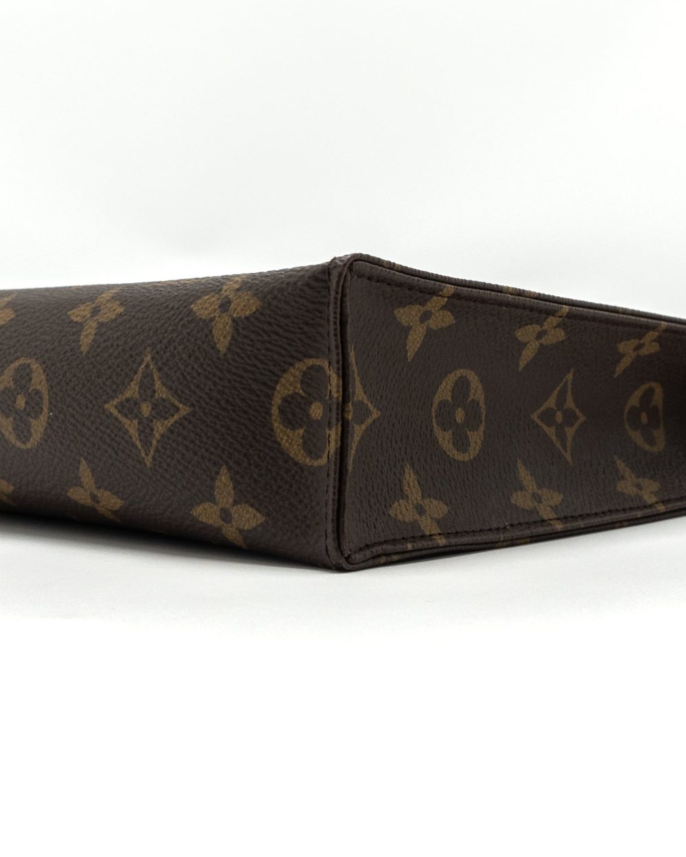 AAA Replica Louis Vuitton LV TOILETRY POCHETTE 26 MONOGRAM CANVAS GHW