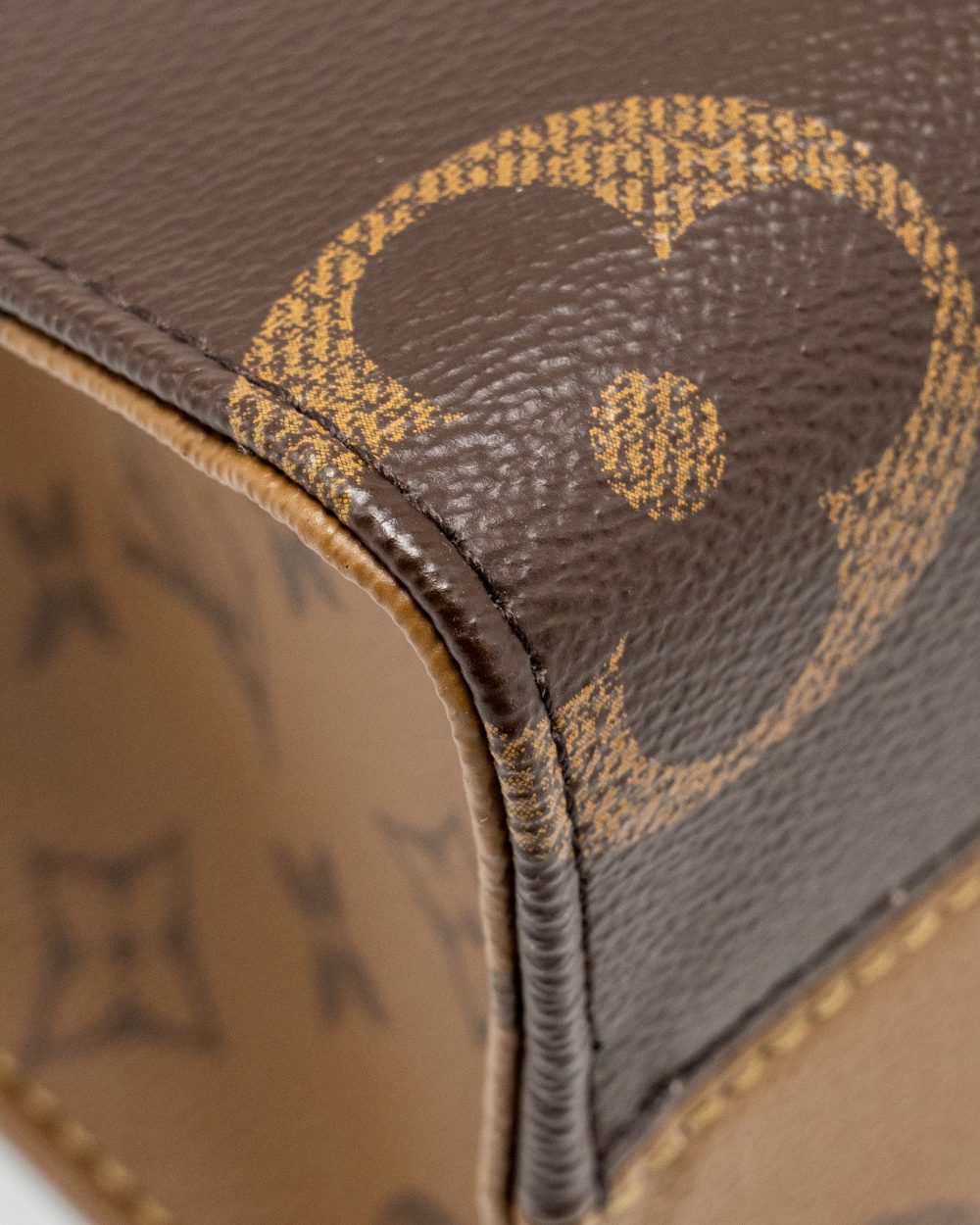 AAA Replica Louis Vuitton LV ONTHEGO PM MONOGRAM REVERSE CANVAS GHW