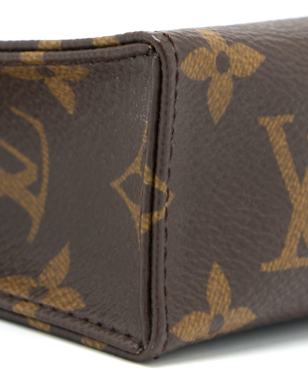 AAA Replica Louis Vuitton LV TOILETRY POCHETTE 15 MONOGRAM CANVAS GHW