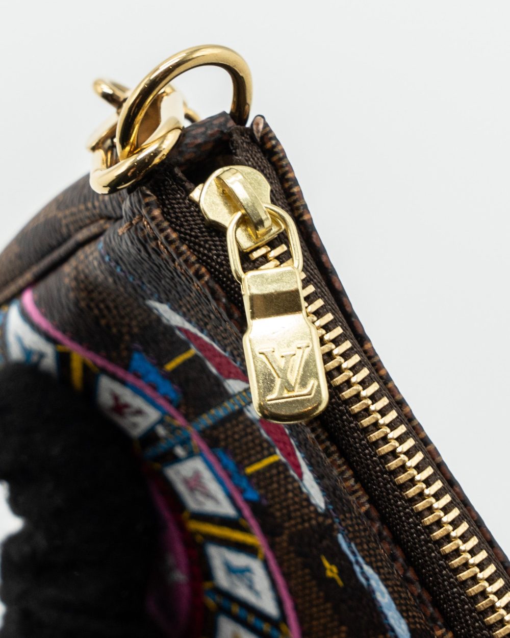 AAA Replica Louis Vuitton LV MINI POCHETTE ACCESSORIES CHRISTMAS LIMITED EDITION MULTICOLOR GHW