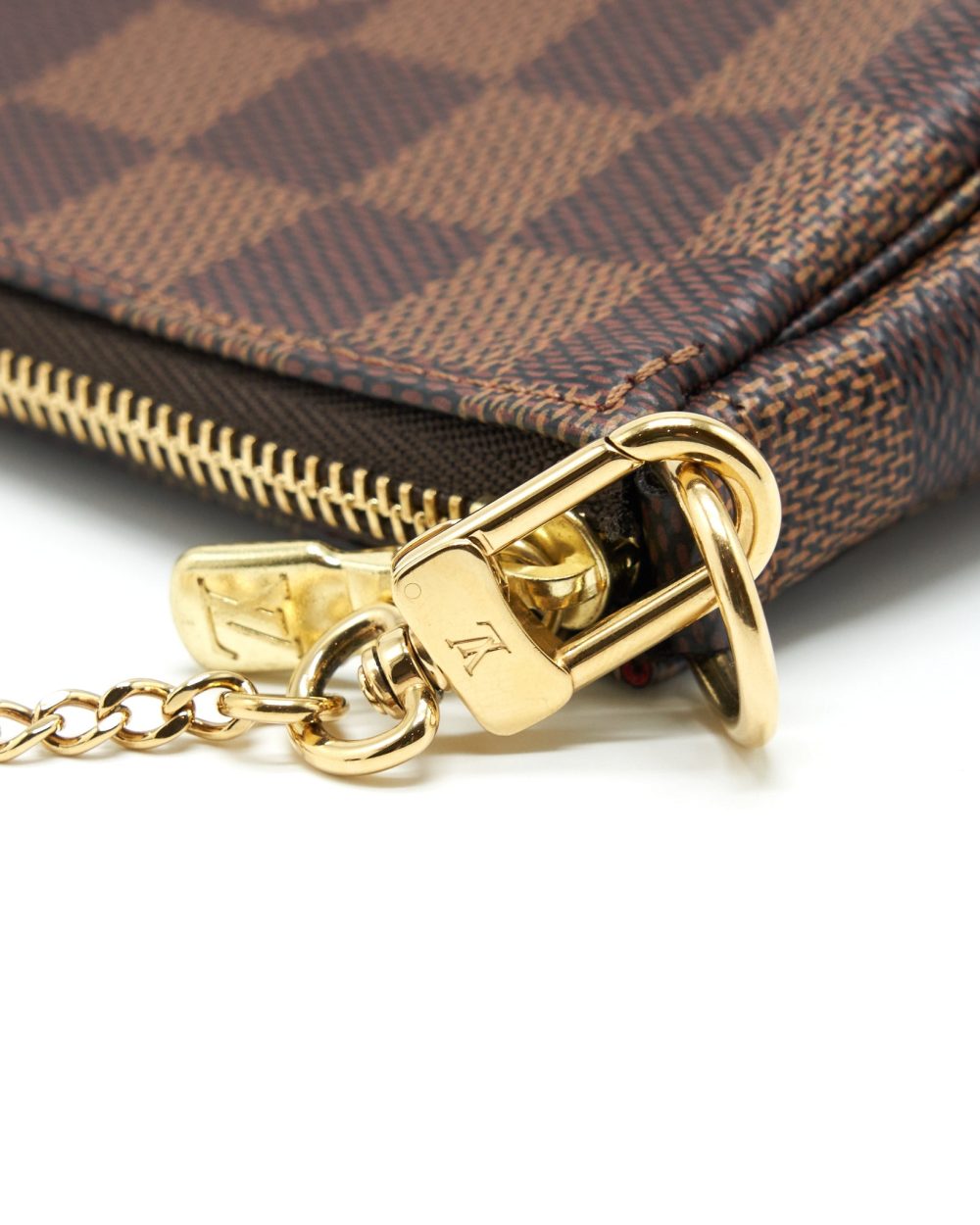 AAA Replica Louis Vuitton LV MINI POCHETTE ACCESSORIES DAMIER EBENE CANVAS GHW