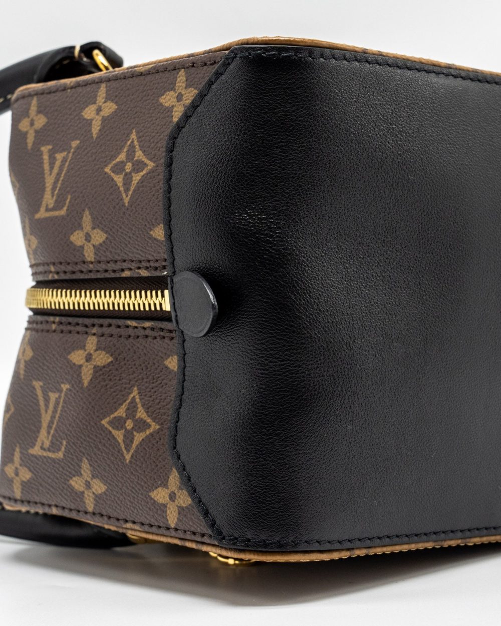 AAA Replica Louis Vuitton LV SQUARE BAG MONOGRAM REVERSE CANVAS GHW