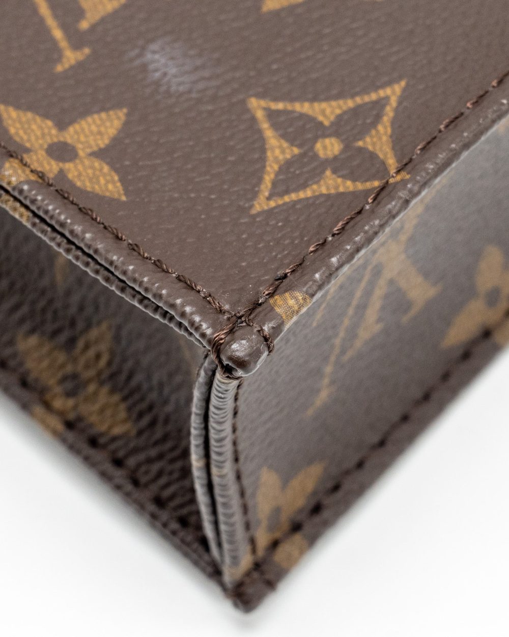 AAA Replica Louis Vuitton LV PETIT SAC PLAT MONOGRAM CANVAS GHW