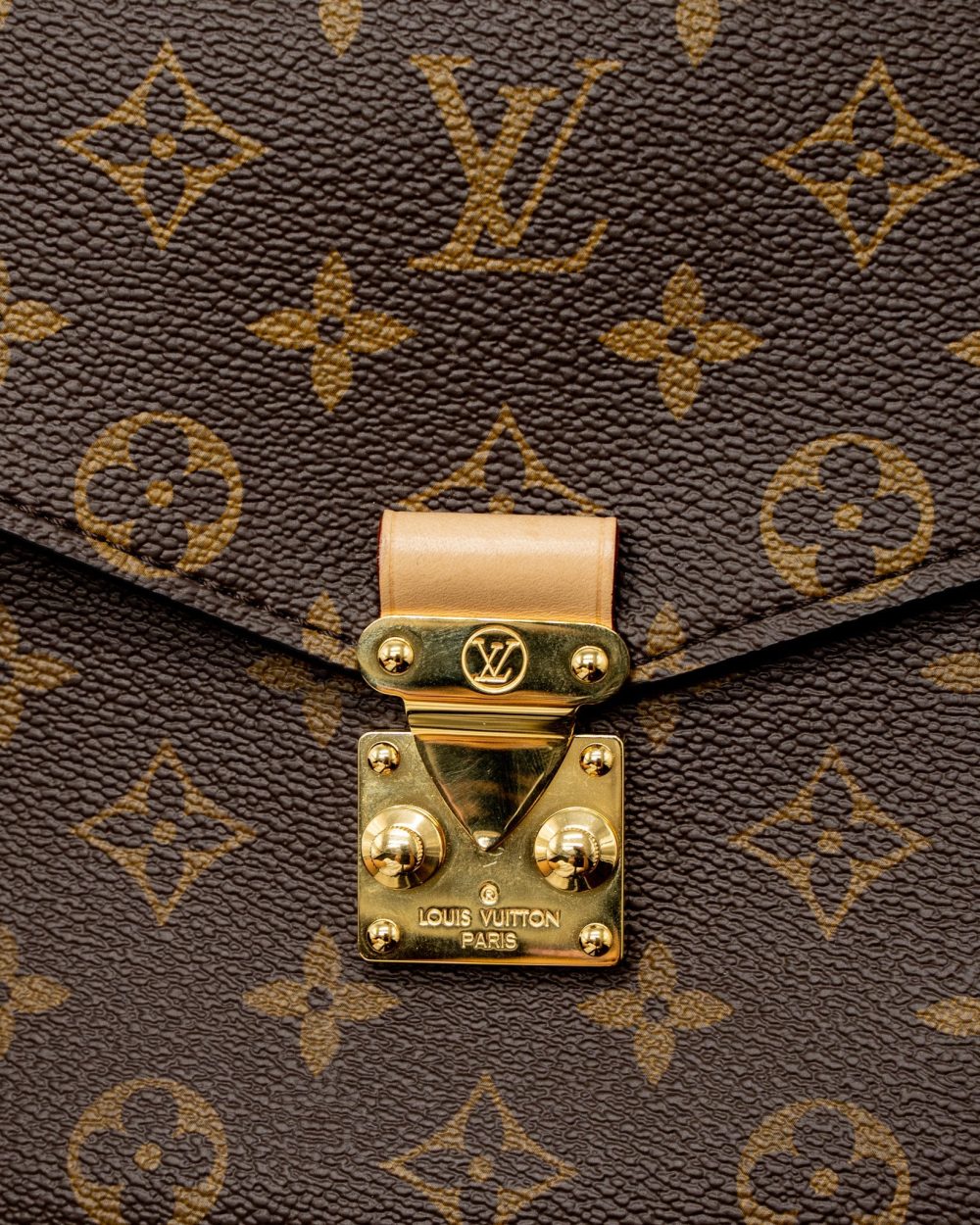 AAA Replica Louis Vuitton LV POCHETTE MÉTIS MONOGRAM CANVAS GHW (NEW VERSION)