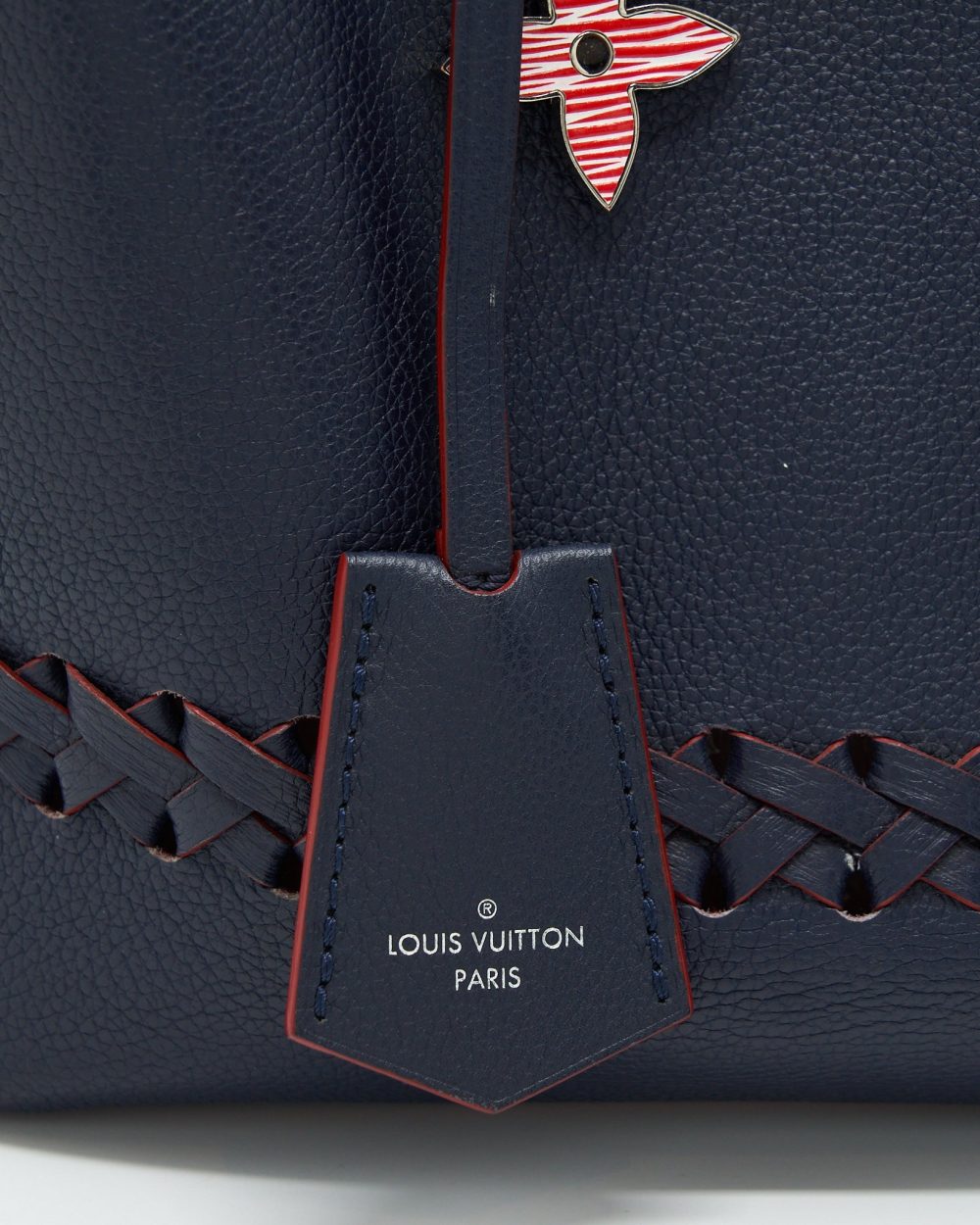 AAA Replica Louis Vuitton LV LOCKME BUCKET BAG NAVY/RED WITH AN EXTRA BAG CHARM SHW