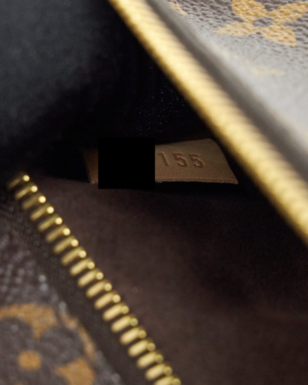 AAA Replica Louis Vuitton LV POCHETTE MÉTIS MONOGRAM CANVAS YEAR 2015