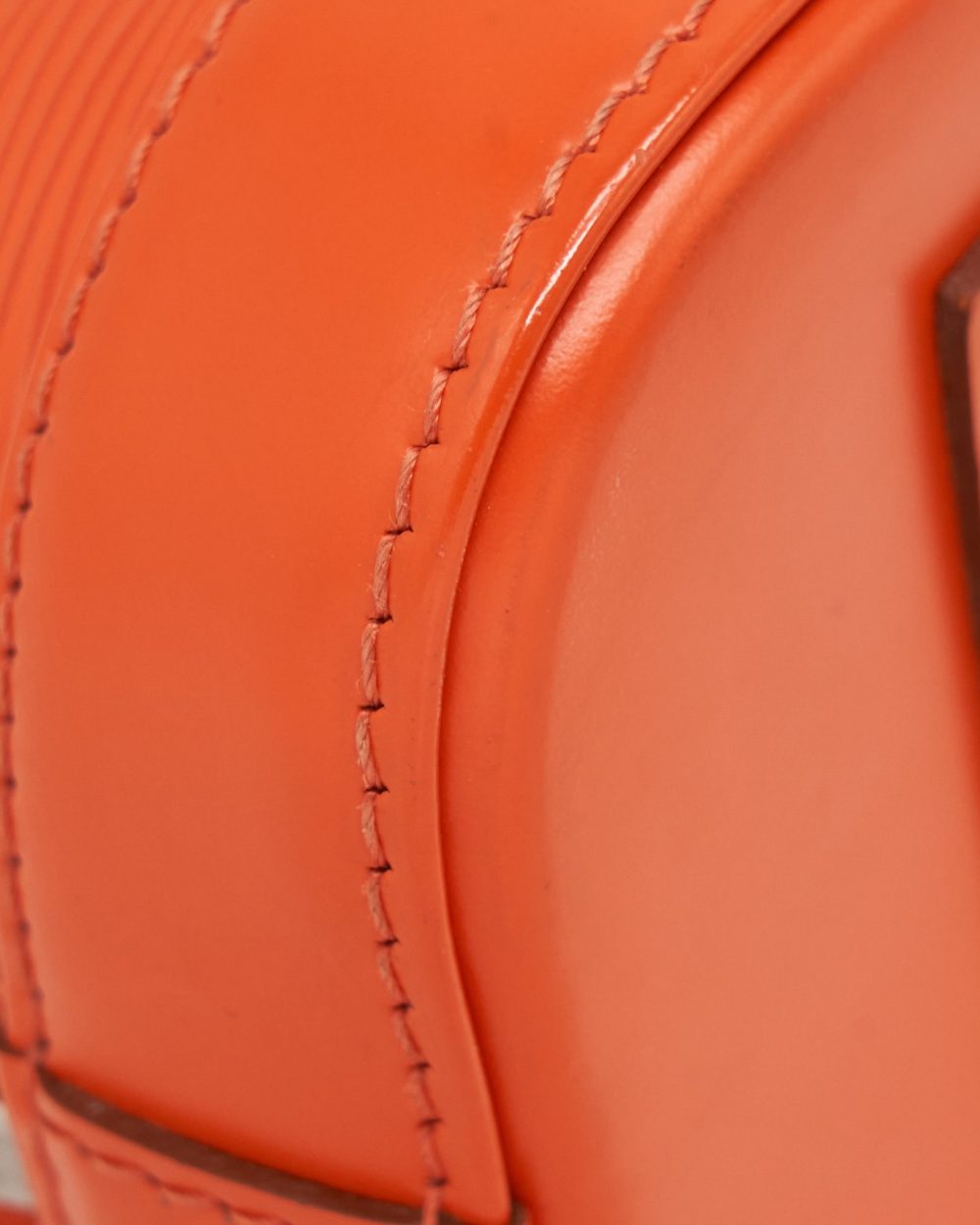 AAA Replica Louis Vuitton LV ALMA BB EPI ORANGE SHW