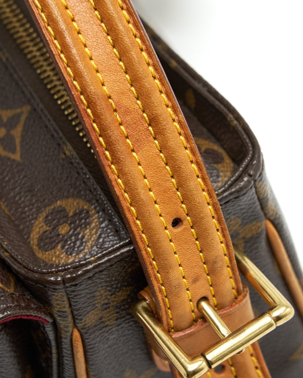 AAA Replica Louis Vuitton LV VINTAGE MONOGRAM SHOULDER BAG GHW