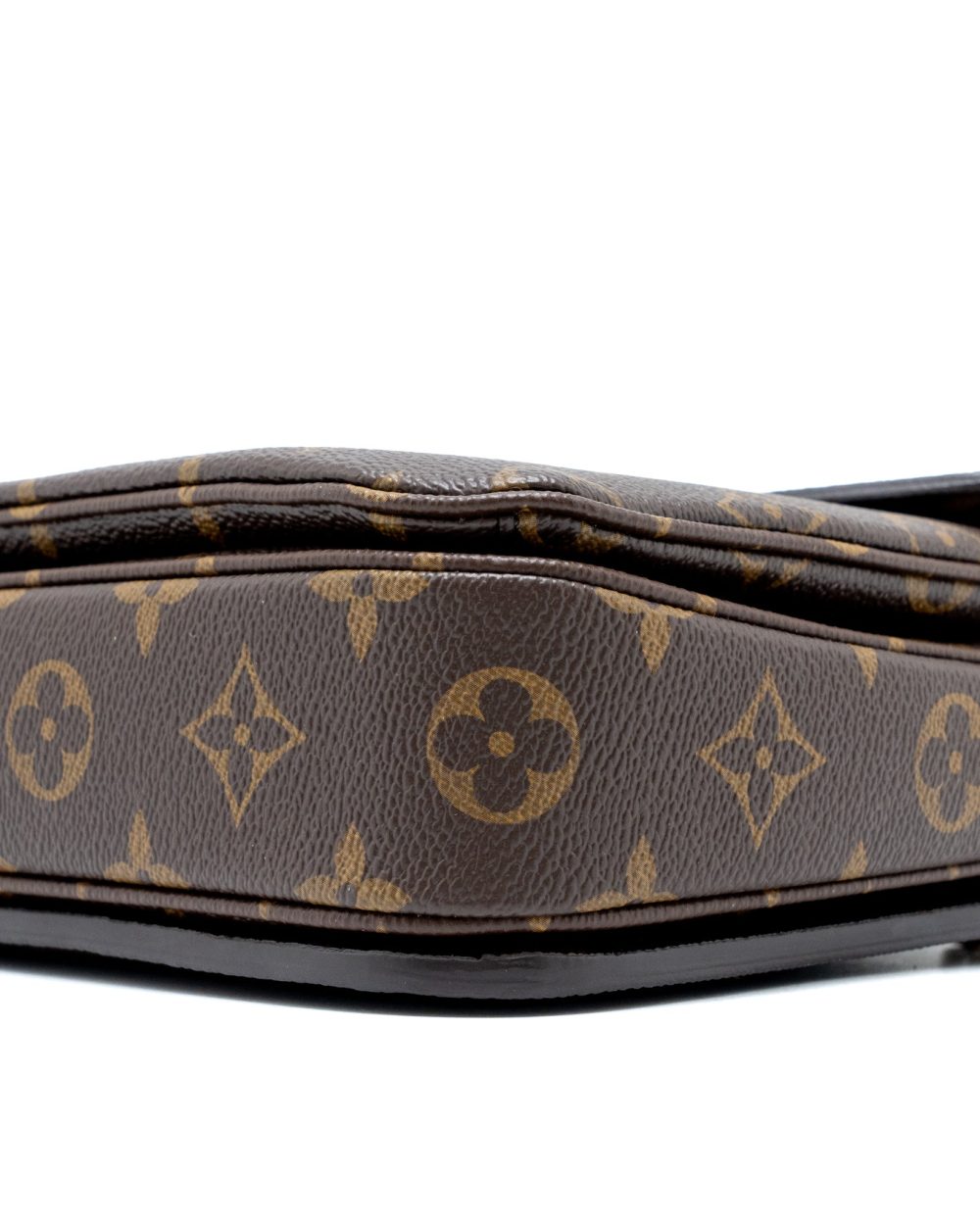 AAA Replica Louis Vuitton LV POCHETTE MÉTIS MONOGRAM CANVAS GHW (NEW VERSION)