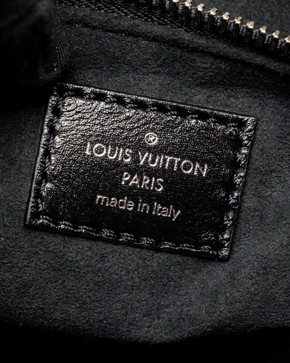 AAA Replica Louis Vuitton LV Carryall Vibe MM Lambskin/Monogram Canvas Black SHW M25143
