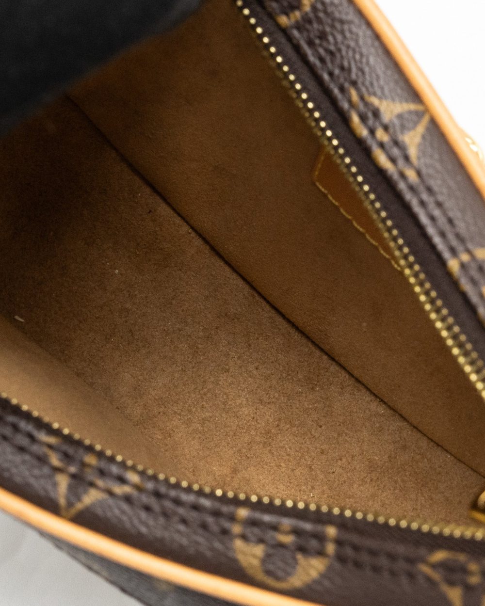 AAA Replica Louis Vuitton LV LOOP BAG MONOGRAM CANVAS GHW