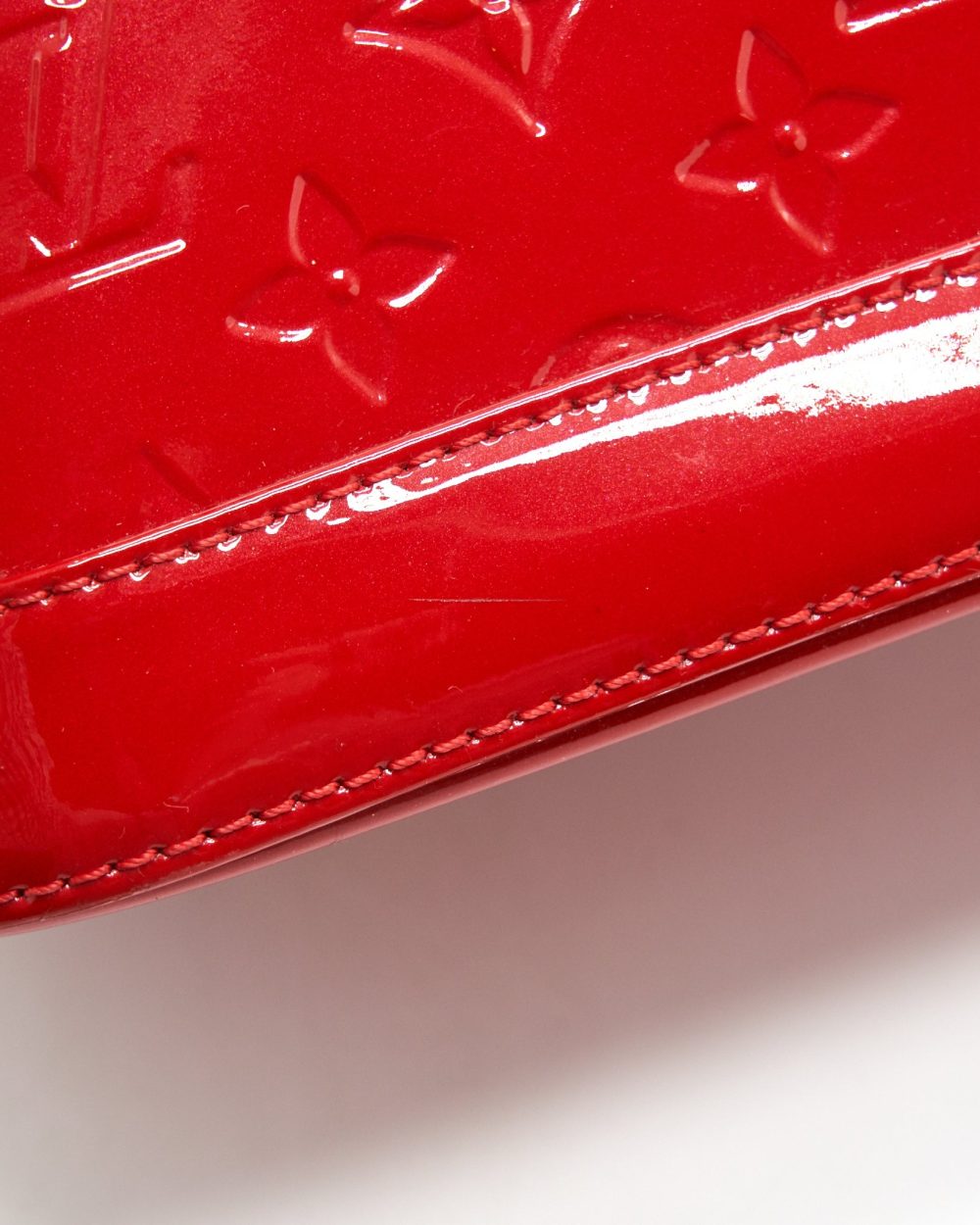 AAA Replica Louis Vuitton LV ALMA BB IN PATENT LEATHER RED
