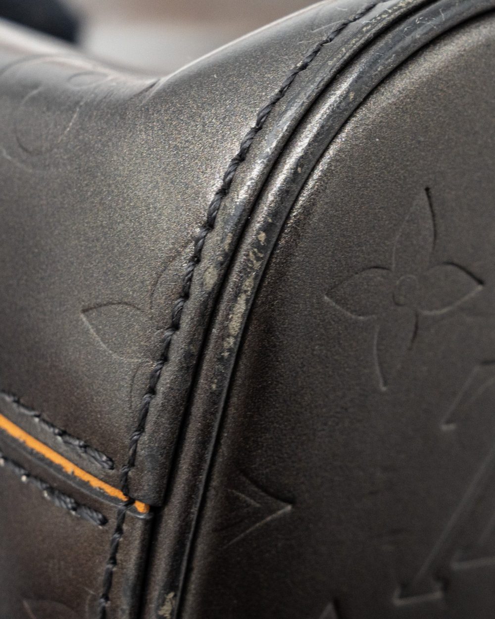 AAA Replica Louis Vuitton LV MESSENGER SHOULDER BAG LEATHER DARK GREY SHW
