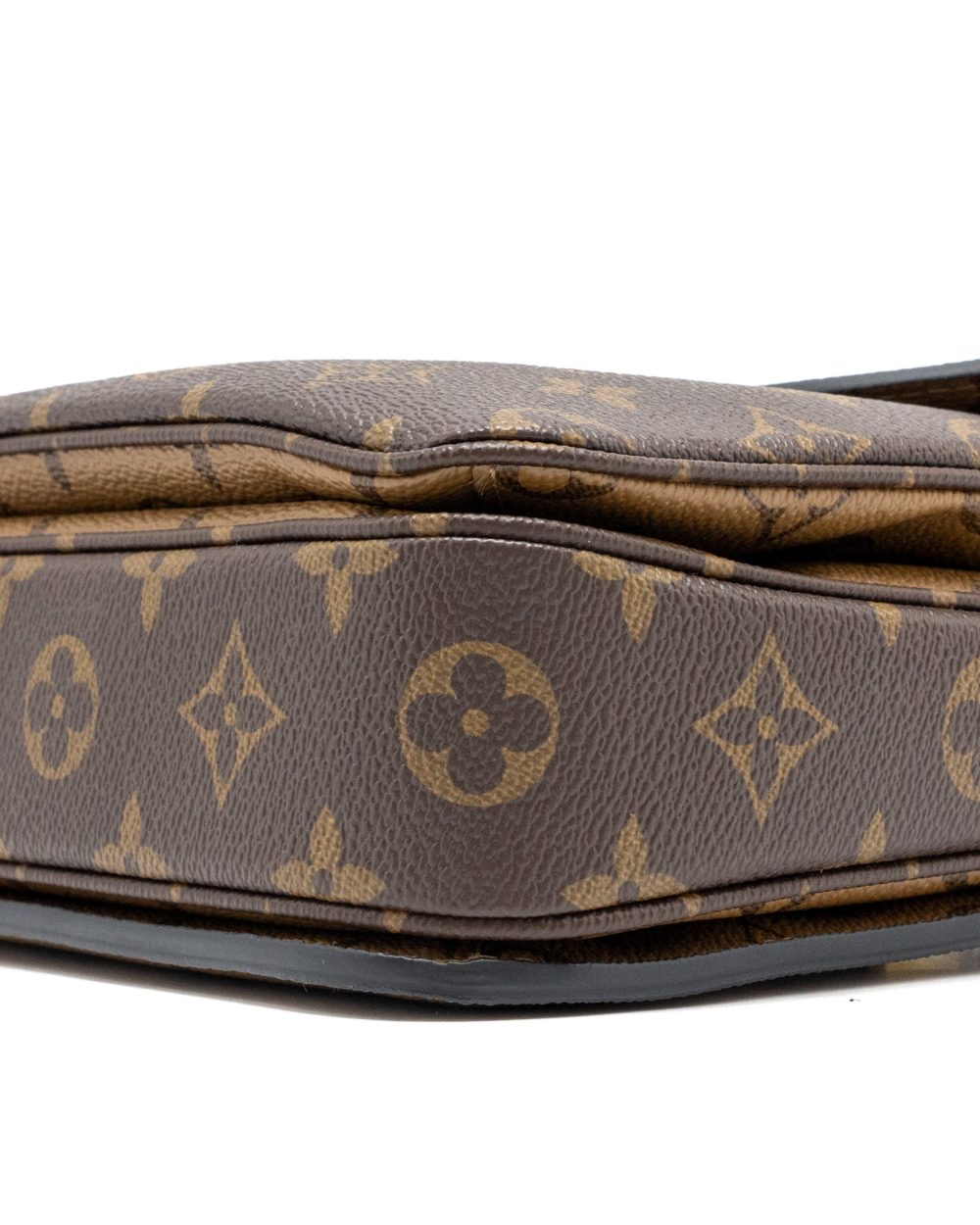AAA Replica Louis Vuitton LV POCHETTE MÉTIS MONOGRAM REVERSE CANVAS GHW