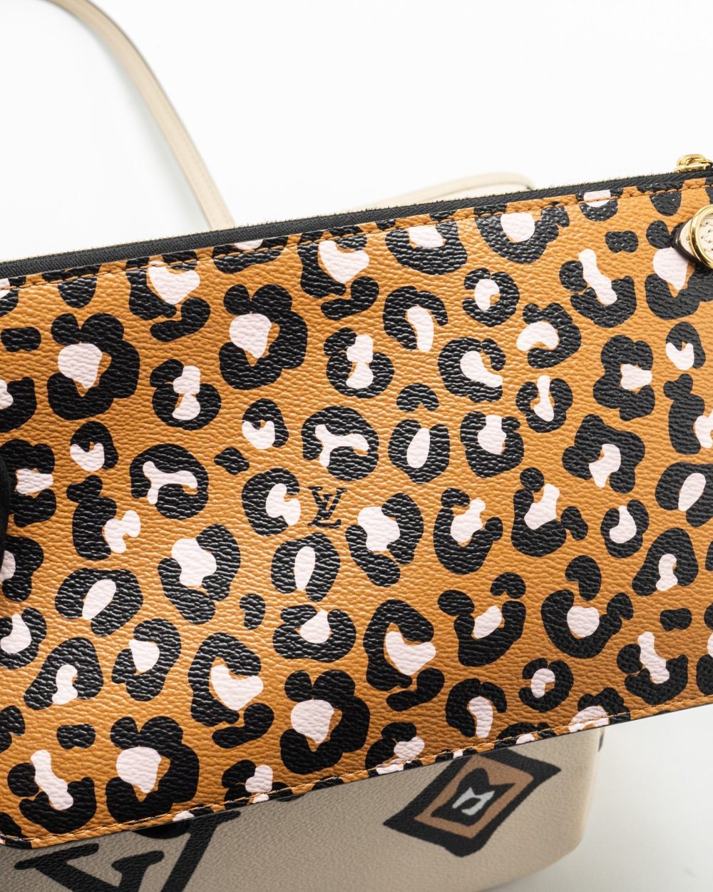 AAA Replica Louis Vuitton LV NEVERFULL MM WILD AT HEART EMPREINTE CREAM GHW