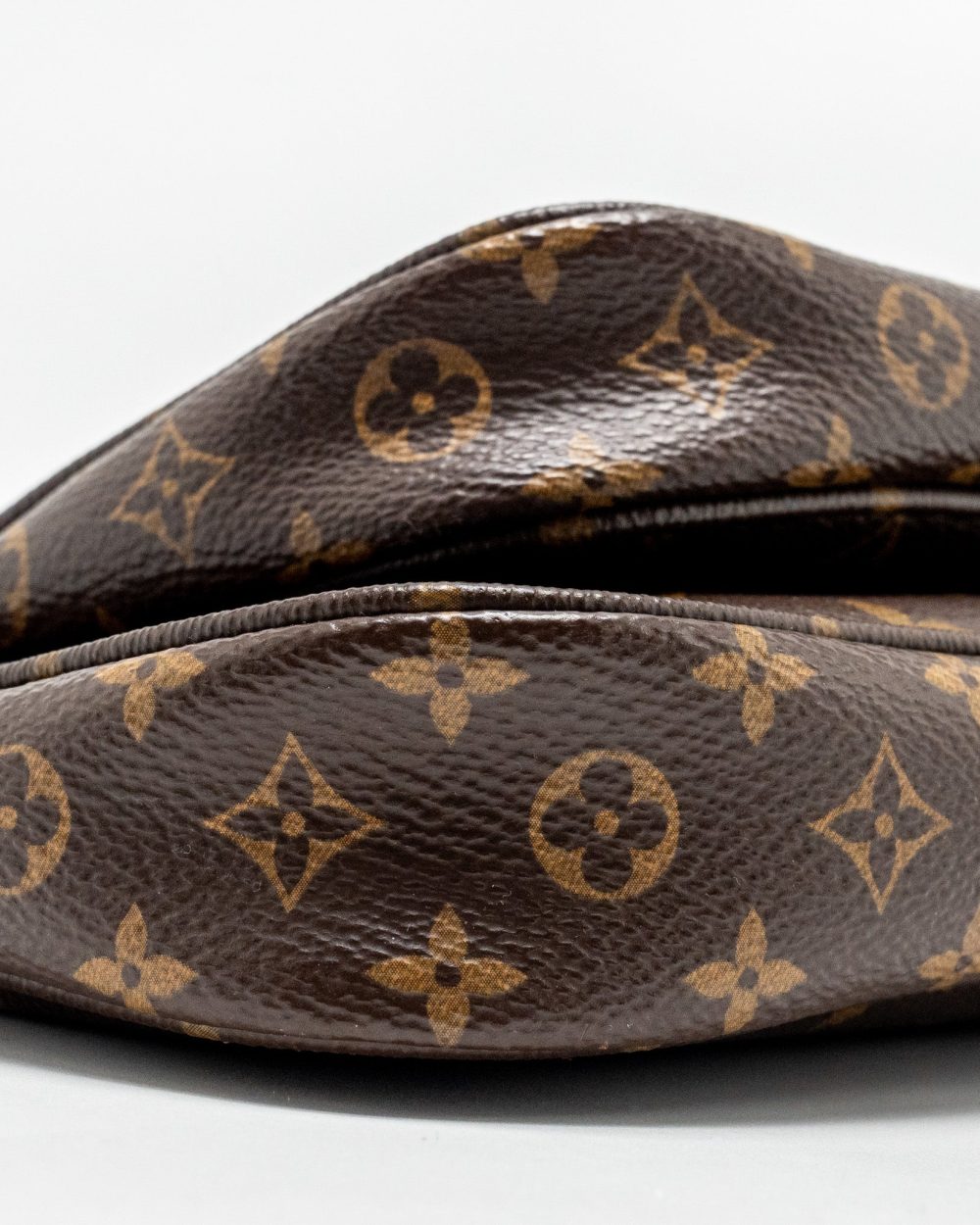 AAA Replica Louis Vuitton LV MULTI POCHETTE ACCESSORIES MONOGRAM CANVAS KHAKI GHW