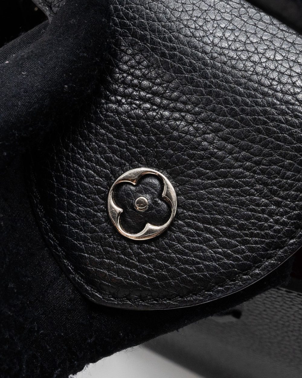 AAA Replica Louis Vuitton LV CAPUCINES PM CALFSKIN BLACK SHW