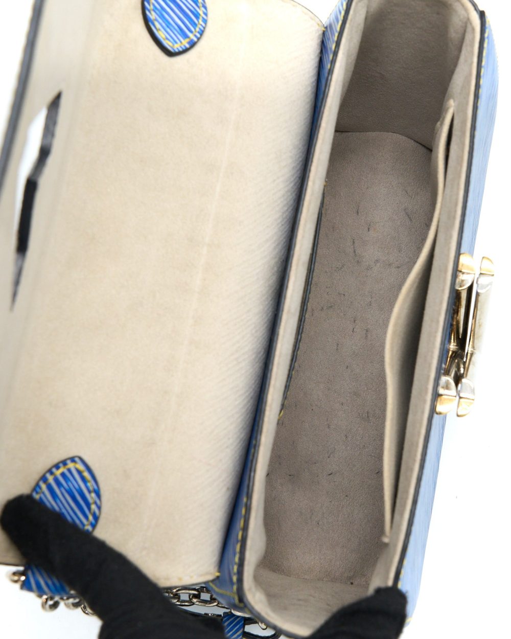 AAA Replica Louis Vuitton LV TWIST MM EPI DENIM/BLACK MULTICOLOURED HARDWARE