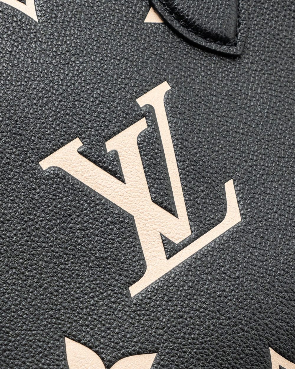 AAA Replica Louis Vuitton LV ONTHEGO PM BICOLOUR MONOGRAM EMPREINTE LEATHER BLACK/BEIGE GHW(NEW VERSION)