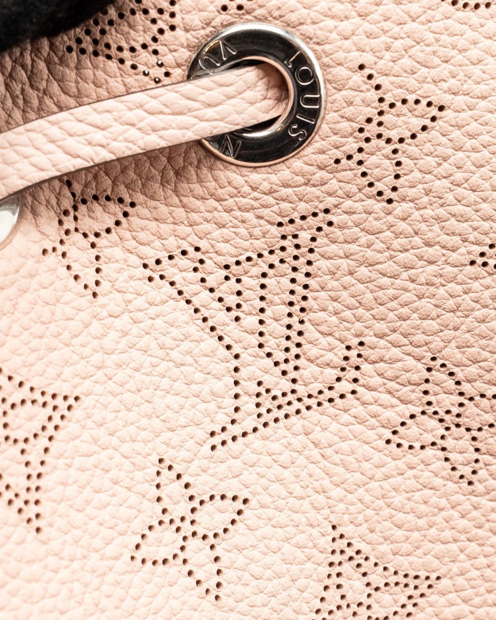 AAA Replica Louis Vuitton LV BELLA BAG CALFSKIN MAGNOLIA SHW