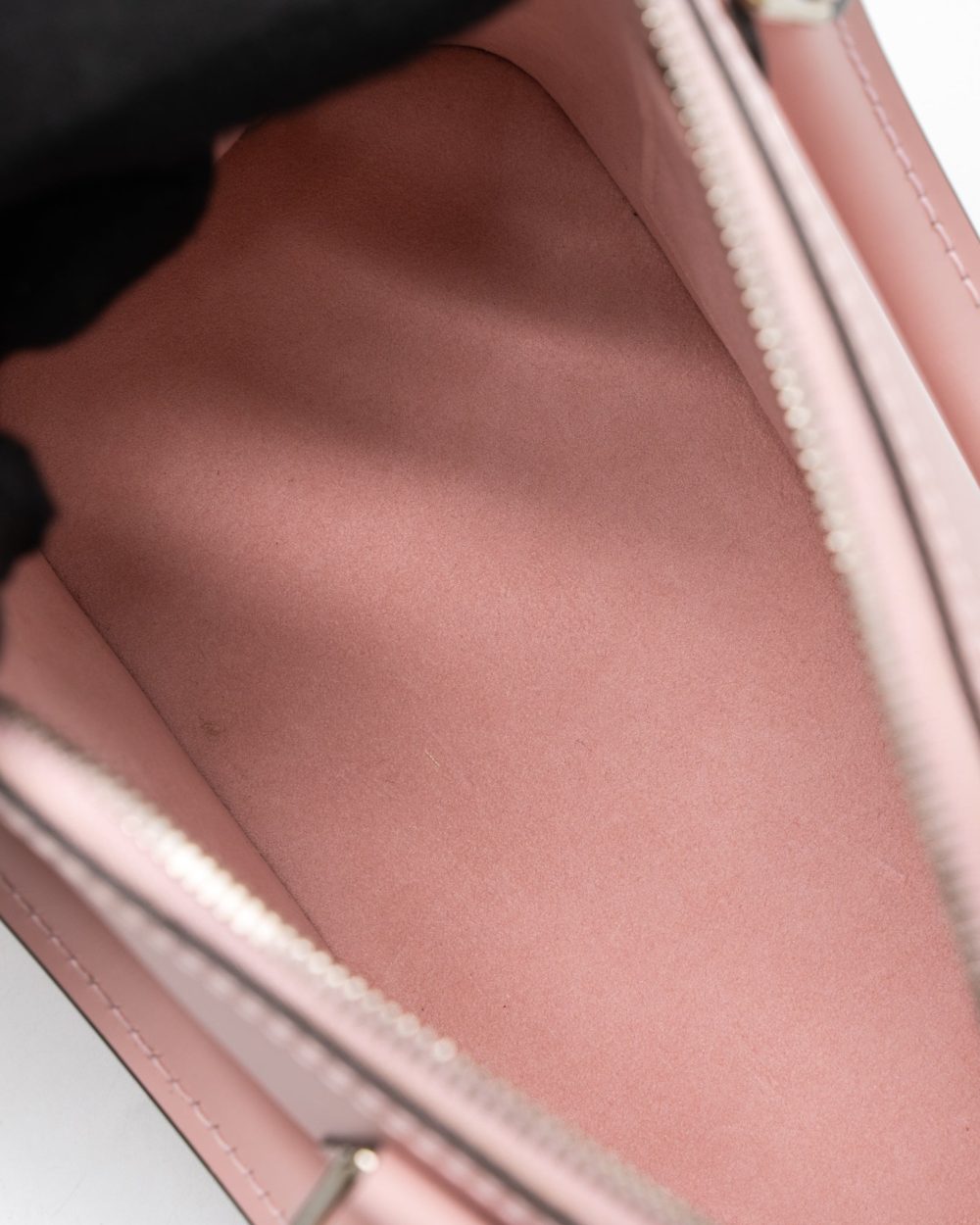 AAA Replica Louis Vuitton LV ALMA BB EPI LIGHT PINK SHW
