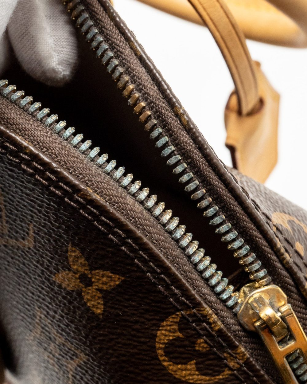 AAA Replica Louis Vuitton LV ALMA BB MONOGRAM CANVAS GHW