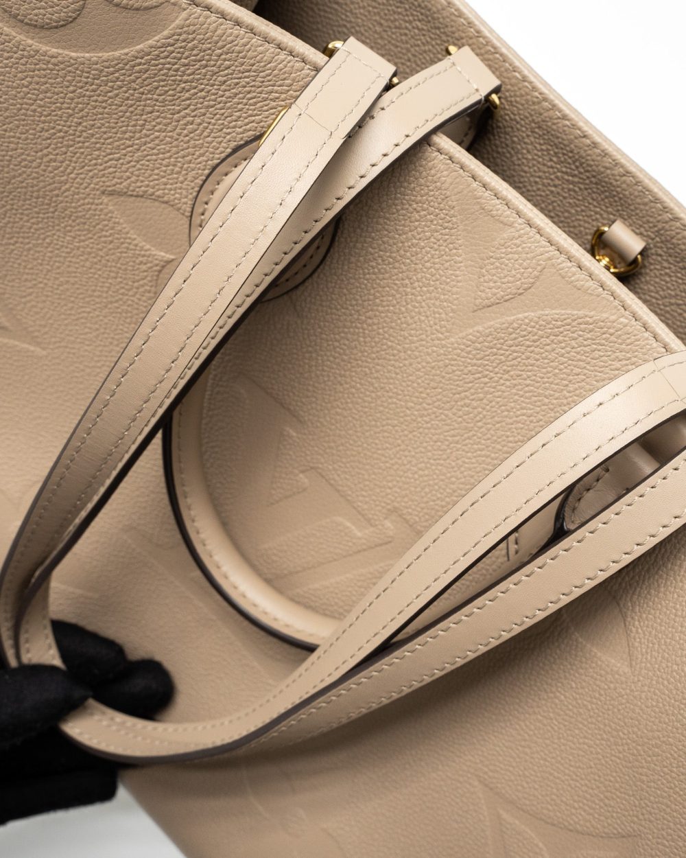 AAA Replica Louis Vuitton LV ON THE GO MM MONOGRAM EMPREINTE TOURTERELLE GHW