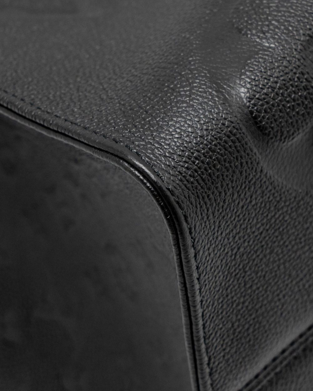 AAA Replica Louis Vuitton LV ONTHEGO GM MONOGRAM EMPREINTE LEATHER BLACK GHW