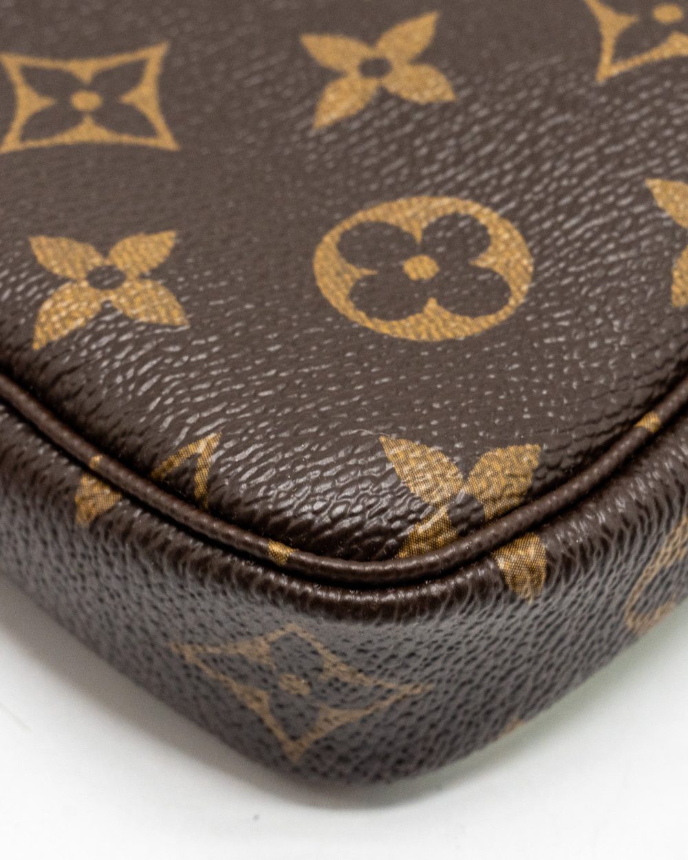 AAA Replica Louis Vuitton LV MINI POCHETTE ACCESSORIES 2021 CHRISTMAS LIMITED EDITION JAPANESE GARDEN SAKURA GHW