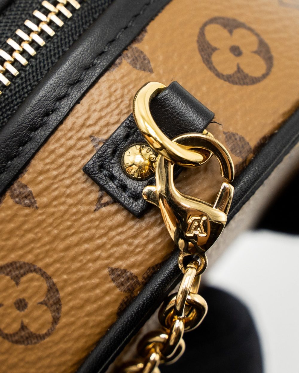 AAA Replica Louis Vuitton LV CHAPEAU NECKLACE/CHAIN BAG MONOGRAM REVERSE CANVAS BLACK GHW