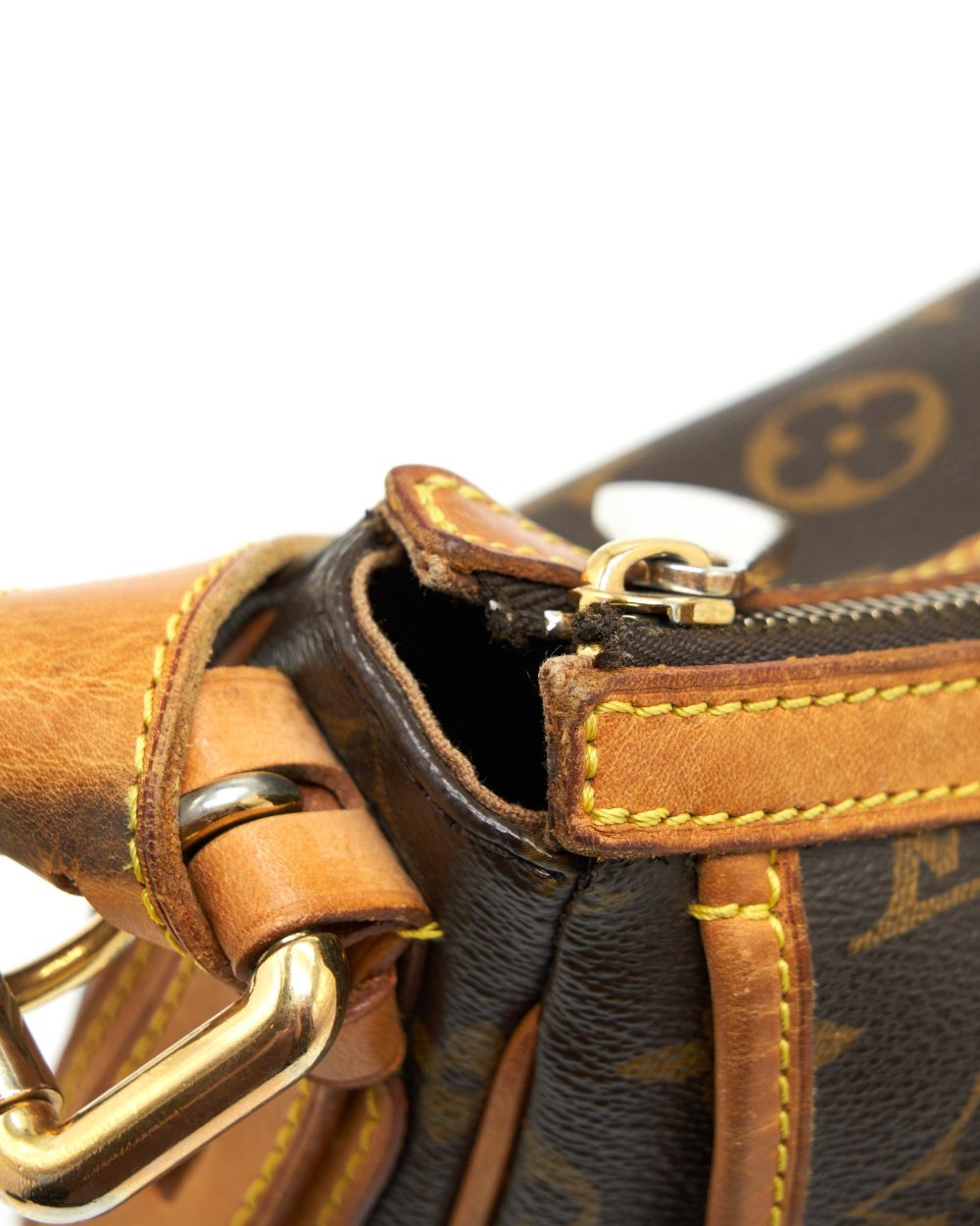 AAA Replica Louis Vuitton LV VINTAGE LARGE SHOULDER BAG MONOGRAM CANVAS GHW